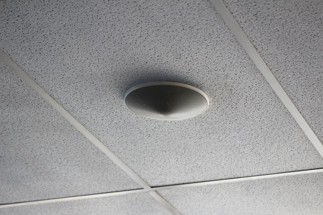 a round hole in the ceiling of a room
